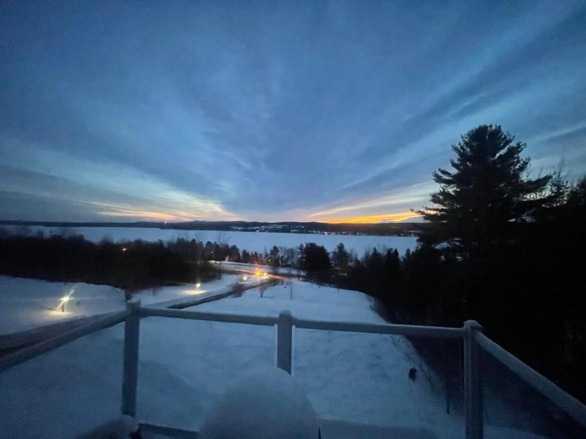 Location Au Sommet Du Lac Magog Esterno foto
