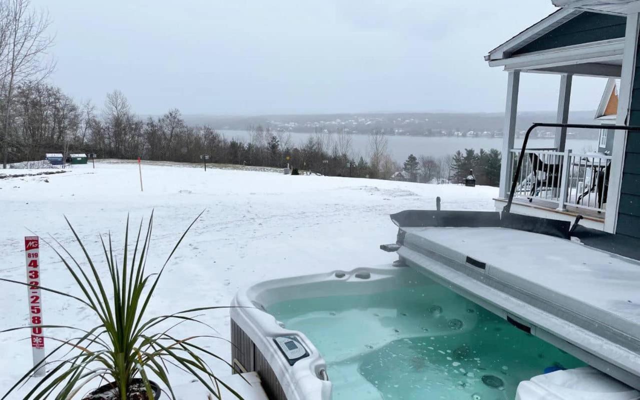 Location Au Sommet Du Lac Magog Esterno foto